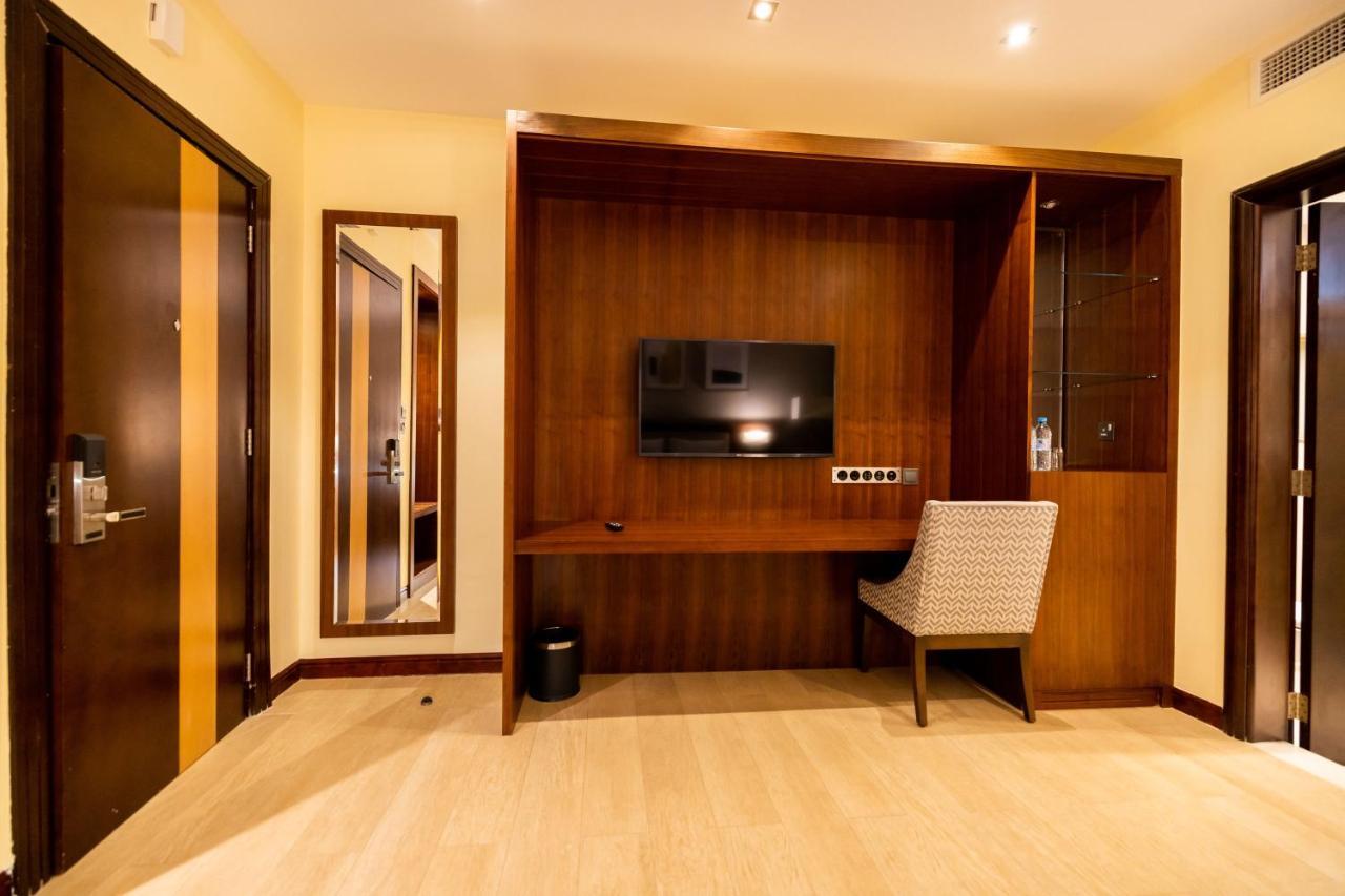 Imperial Plaza Hotel & Resort Dżuba Zewnętrze zdjęcie