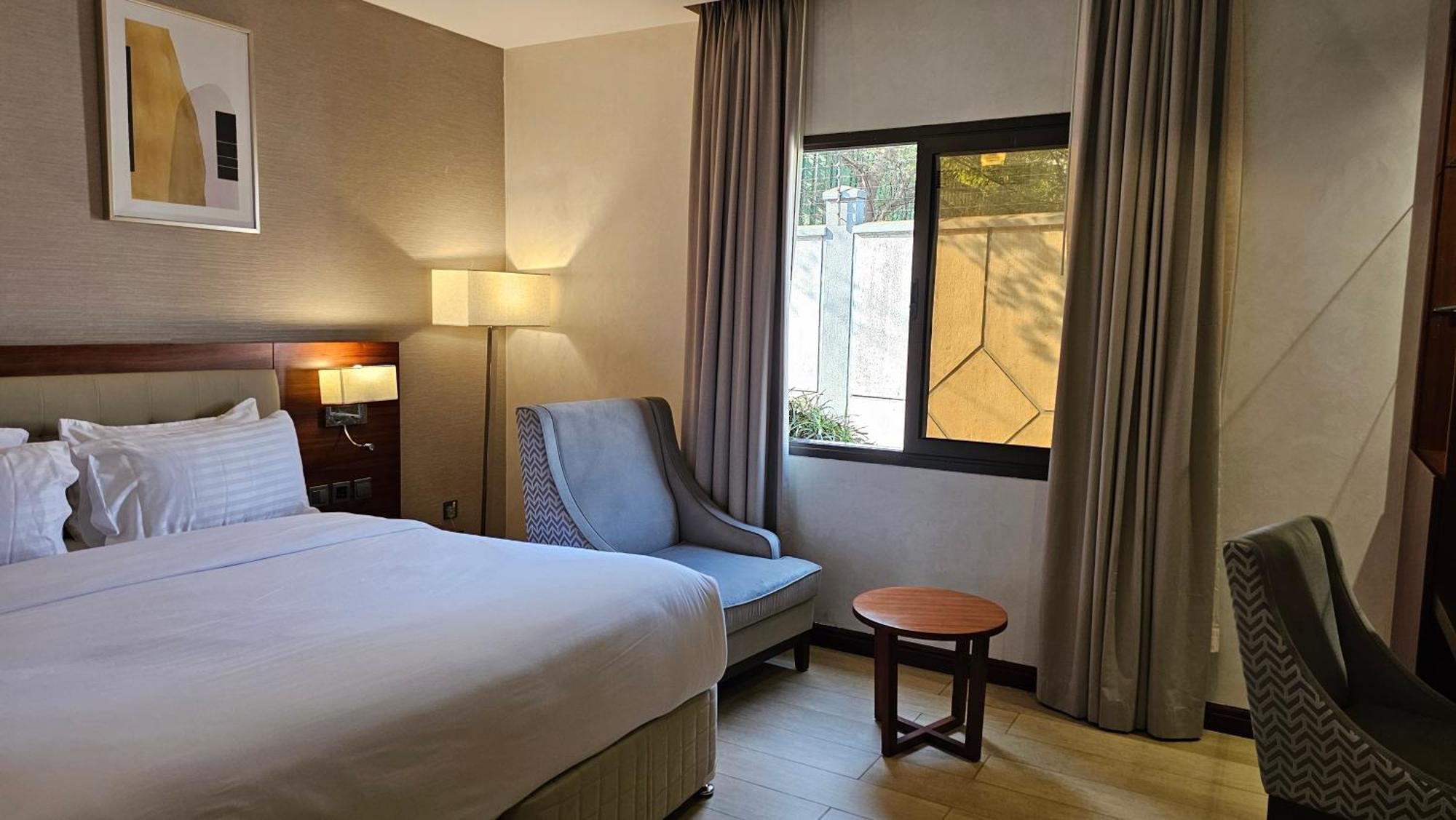Imperial Plaza Hotel & Resort Dżuba Zewnętrze zdjęcie