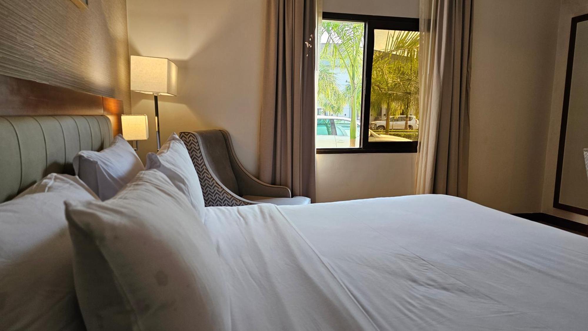 Imperial Plaza Hotel & Resort Dżuba Zewnętrze zdjęcie