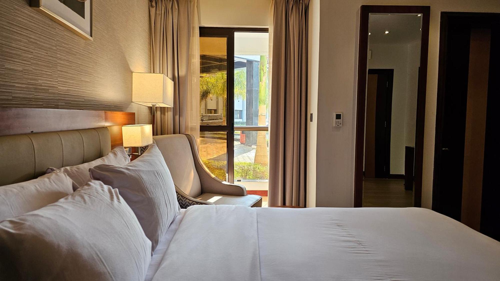 Imperial Plaza Hotel & Resort Dżuba Zewnętrze zdjęcie