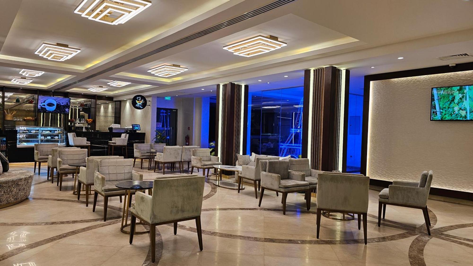 Imperial Plaza Hotel & Resort Dżuba Zewnętrze zdjęcie